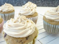 Double Peanut Butter Banana Cupcakes Double Peanut Butter Banana Cupcakes